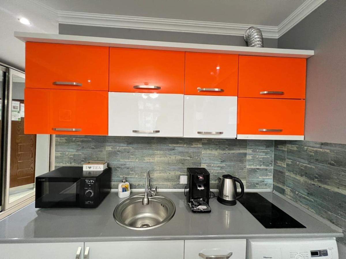 Holiday Premium Apartments バトゥーミ エクステリア 写真