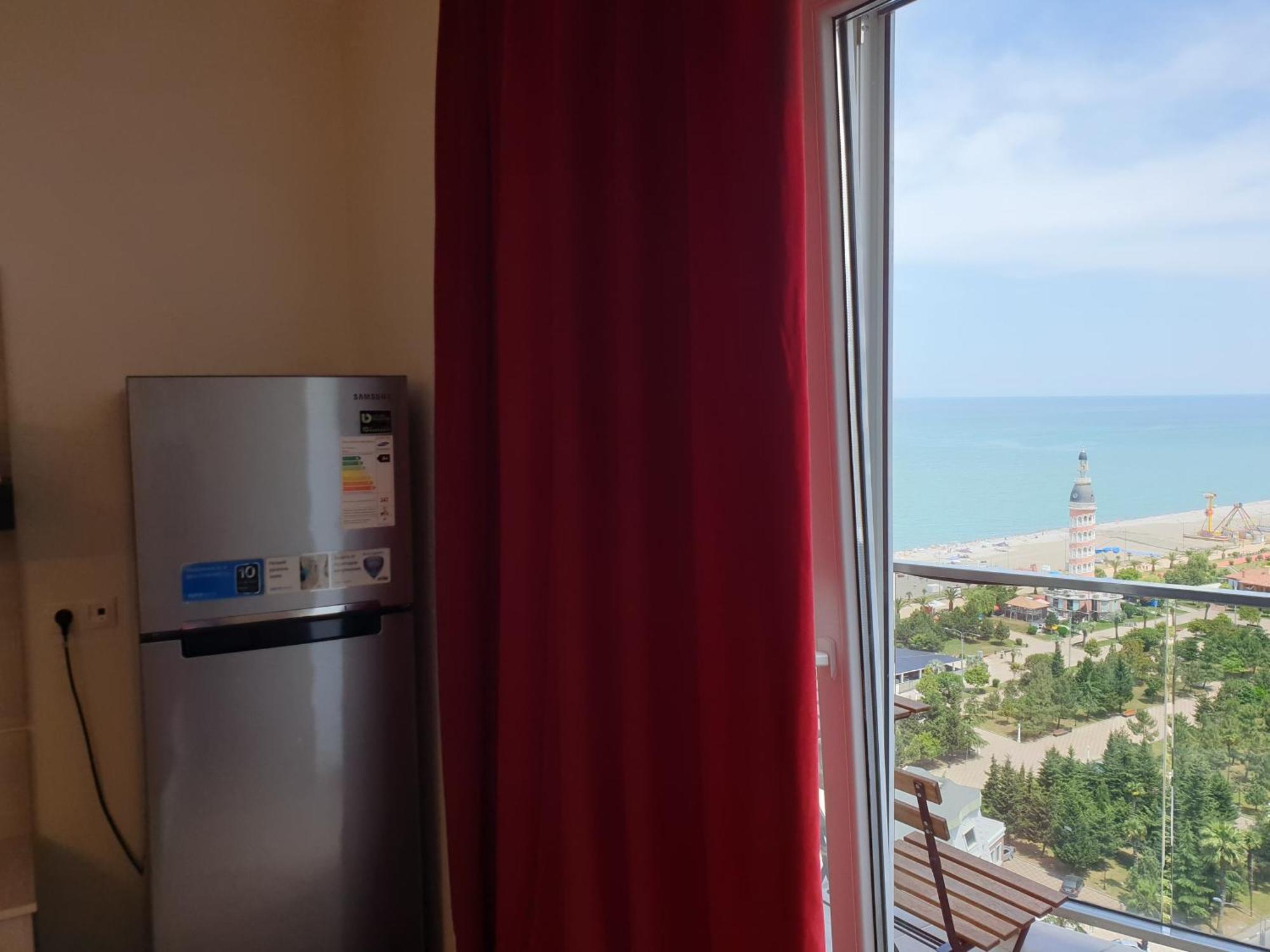 Holiday Premium Apartments バトゥーミ エクステリア 写真