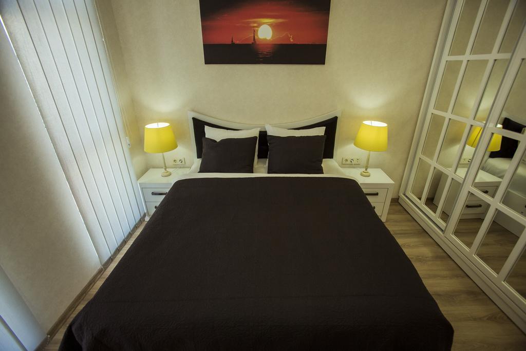 Holiday Premium Apartments バトゥーミ エクステリア 写真