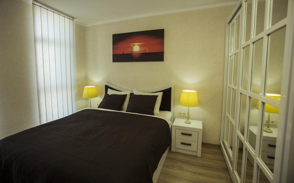 Holiday Premium Apartments バトゥーミ エクステリア 写真