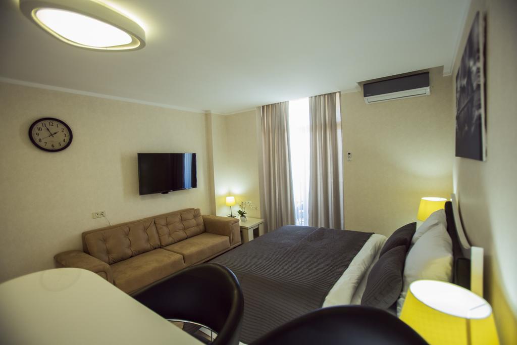 Holiday Premium Apartments バトゥーミ エクステリア 写真