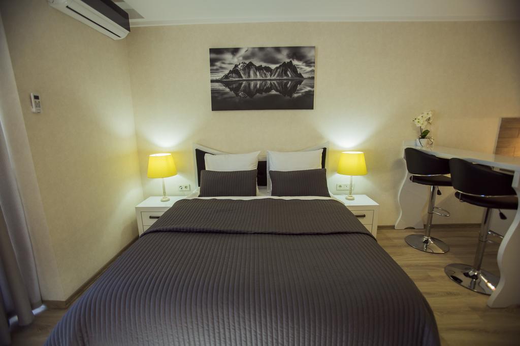 Holiday Premium Apartments バトゥーミ エクステリア 写真