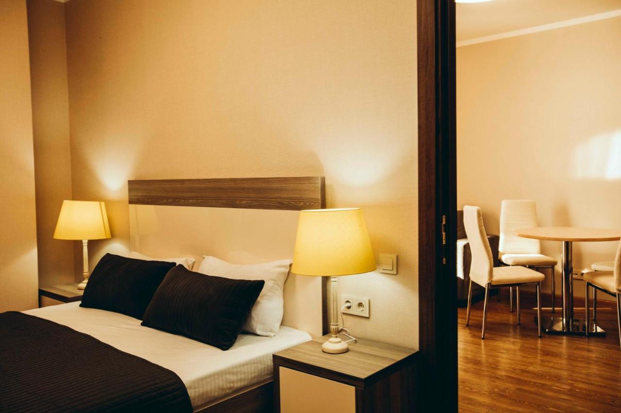 Holiday Premium Apartments バトゥーミ エクステリア 写真